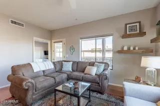 Photo #5: 6769749 Listing 