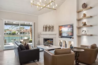 Photo #6: 6769771 Listing 