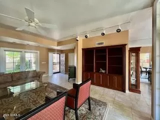 Photo #6: 6769773 Listing