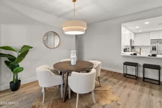 Photo #2: 6769890 Listing