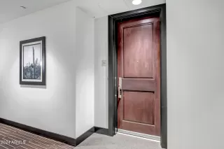 Photo #1: 6770000 Listing