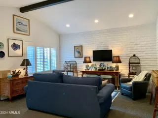 Photo #2: 6770269 Listing 