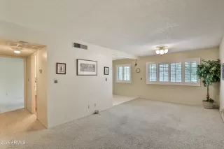 Photo #4: 6770285 Listing 