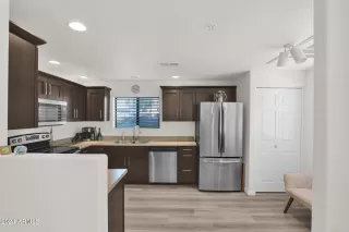 Photo #6: 6770365 Listing