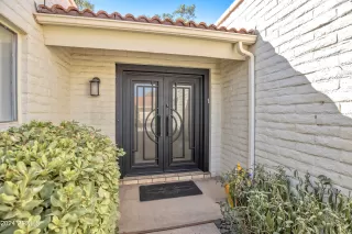 Photo #2: 6770579 Listing