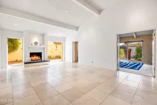 Photo #5: 6770579 Listing