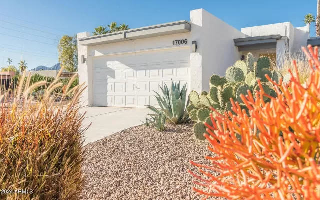 MLS: 6770582 Condo For Sale