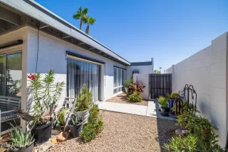 Photo #6: 6770582 Listing