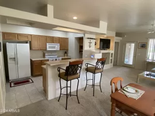 Photo #5: 6770666 Listing 