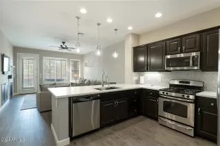 Photo #4: 6770748 Listing