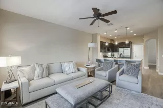 Photo #6: 6770748 Listing