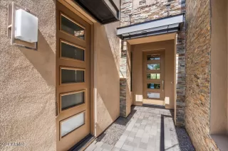 Photo #2: 6771065 Listing