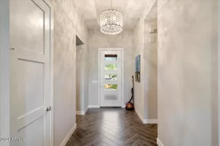 Photo #4: 6771065 Listing