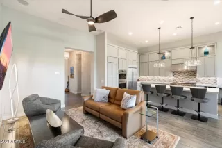 Photo #6: 6771065 Listing