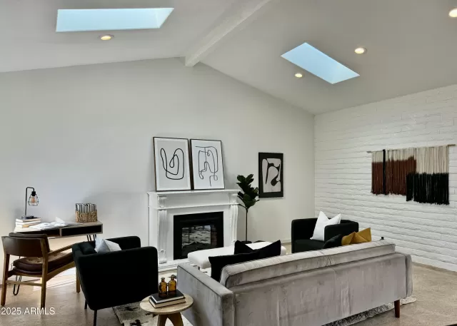 MLS: 6771106 Condo For Sale