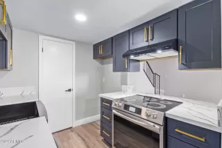 Photo #5: 6771332 Listing