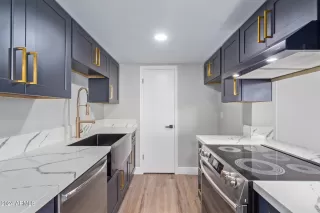 Photo #6: 6771332 Listing