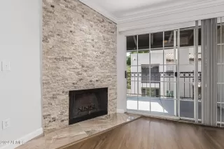 Photo #2: 6771378 Listing