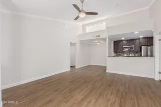 Photo #5: 6771378 Listing