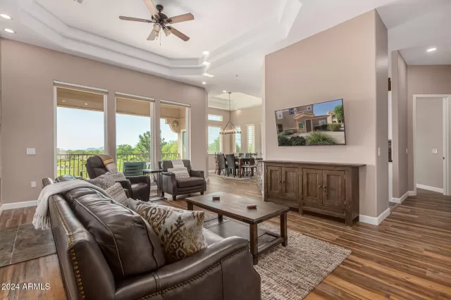 MLS: 6771604 Condo For Sale