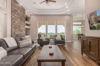 Photo #4: 6771604 Listing