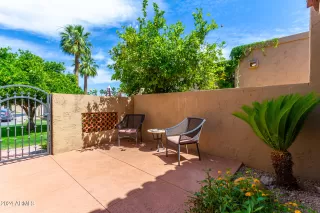 Photo #2: 6771645 Listing 