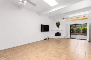 Photo #4: 6771645 Listing 