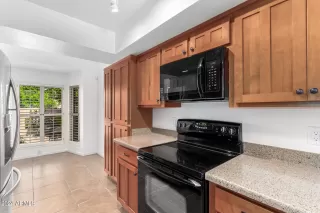 Photo #6: 6771645 Listing 