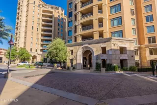 Photo #2: 6771650 Listing 