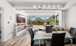 Photo #5: 6771770 Listing