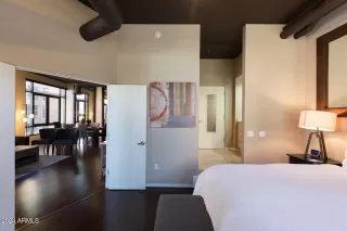 Photo #3: 6771839 Listing