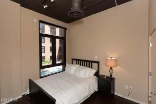 Photo #5: 6771839 Listing