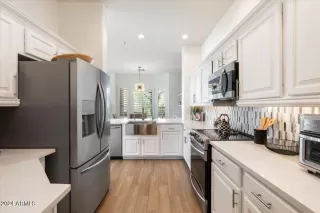 Photo #6: 6771851 Listing 