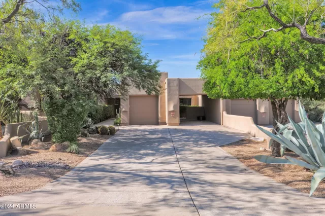 MLS: 6771867 Condo For Sale