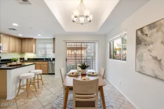 Photo #5: 6771914 Listing 