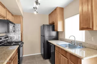 Photo #6: 6771930 Listing