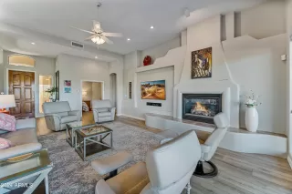 Photo #5: 6771974 Listing