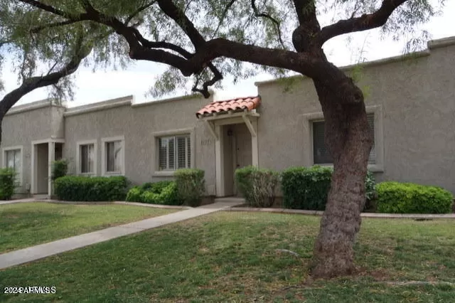 MLS: 6772376 Condo For Sale