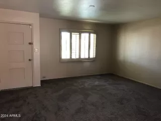 Photo #6: 6772376 Listing 