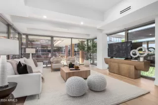 Photo #3: 6772470 Listing