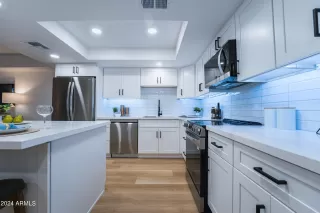 Photo #4: 6772585 Listing 