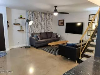Photo #3: 6772605 Listing 