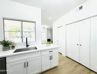 Photo #1: 6772680 Listing 