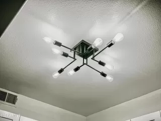 Photo #6: 6772684 Listing