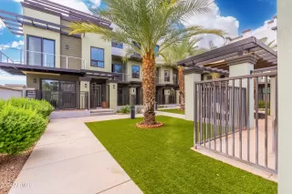 Photo #1: 6772687 Listing 