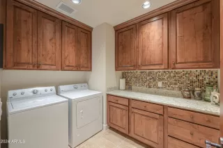 Photo #4: 6772708 Listing 