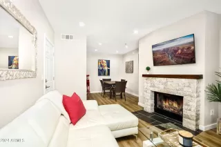 Photo #2: 6772873 Listing