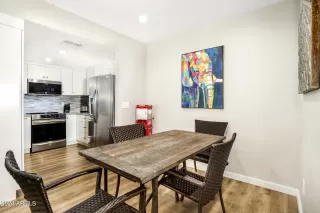 Photo #4: 6772873 Listing