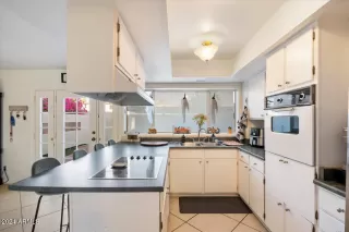 Photo #5: 6772904 Listing 