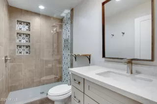 Photo #1: 6772910 Listing